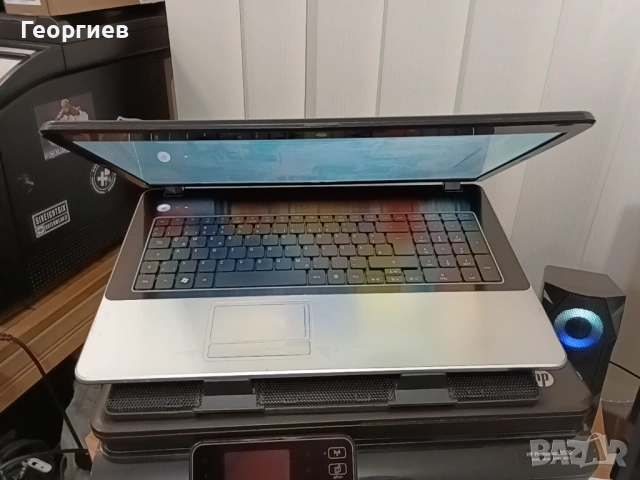 Лаптоп eMachines HM72 CP - 17.3", снимка 4 - Лаптопи за дома - 53980439