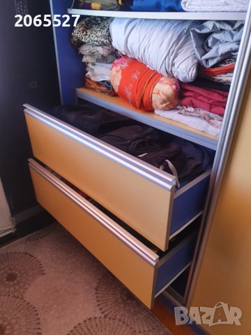 Голям гардероб Egger, снимка 7 - Гардероби - 42155821