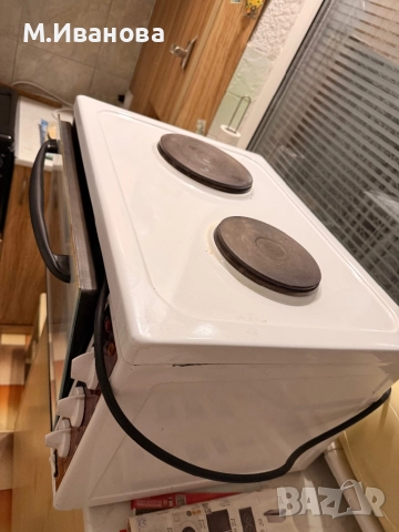 Печка с котлони Crown, снимка 2 - Печки, фурни - 52506734