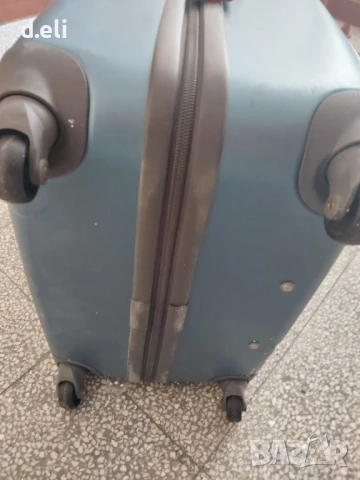 Два куфара RONCATO Italy Голям качествен куфар 70/30/50 см. , снимка 18 - Куфари - 47498150