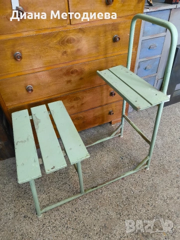 Винтидж метален статив за рисуване / ученически пленерен статив