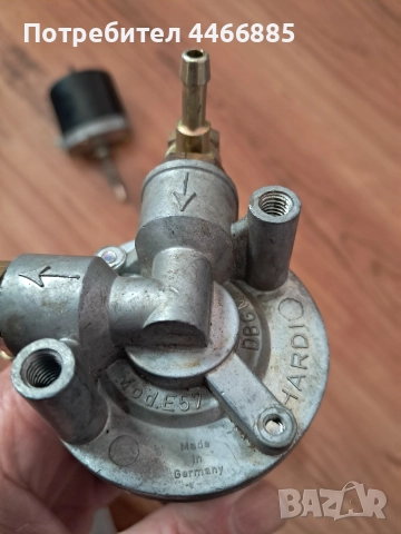 Винтидж бензинова помпа и двигател за чистачки, снимка 3 - Части - 52847475