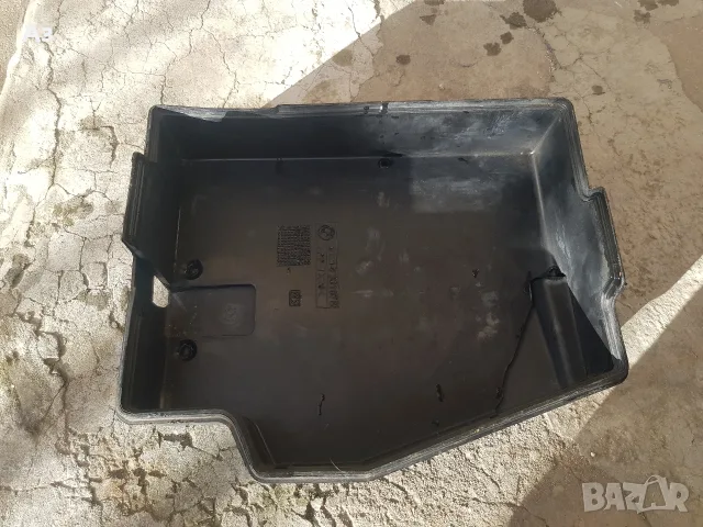 BMW E36-316,318 капак над акумулатора, снимка 2 - Части - 56452082