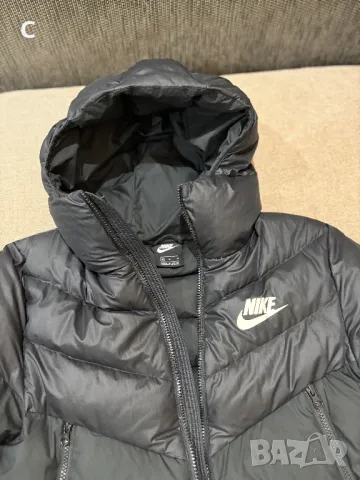 Оригинално Яке Nike Storm Fit / М / като НОВО !, снимка 2 - Якета - 48889557