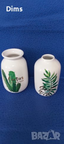 Порцеланова Ваза Бяла с кактуси и палми