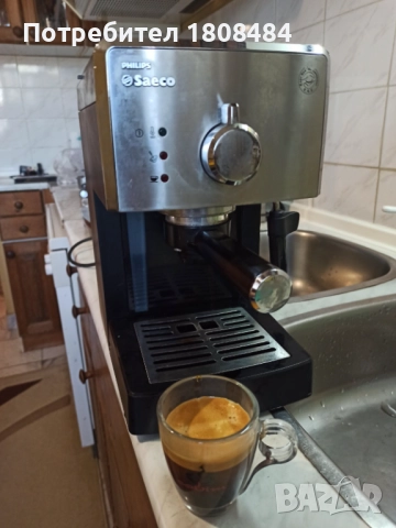 Кафе машина Саеко Поемия с ръкохватка крема диск, работи перфектно и прави супер кафе с каймак , снимка 3 - Кафемашини - 51497709