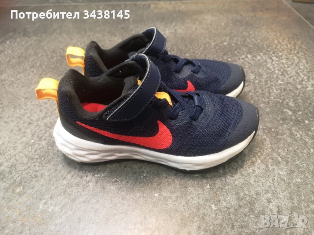 Маратонки Nike Revolution - сини, номер 28 , снимка 2 - Детски маратонки - 50787965