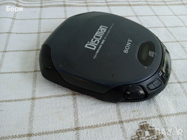 SONY D 151 discman, снимка 4 - Плейъри, домашно кино, прожектори - 37509783