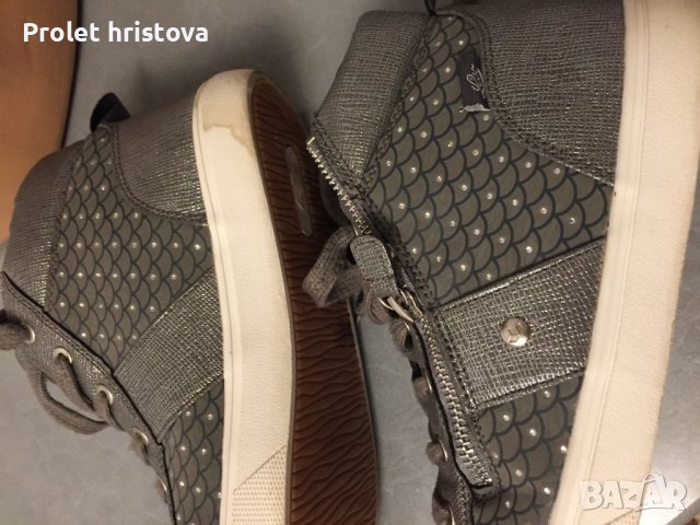 Красиви и удобни маратонки/ кецове/, снимка 5 - Маратонки - 38232478