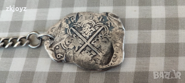 СРЕБЪРЕН ( 931) КЛЮЧОДЪРЖАНЕЛ 31.4 г/ ИСПАНИЯ 8 РЕАЛА КРАЛ ФИЛИП, снимка 3 - Колиета, медальони, синджири - 44515647