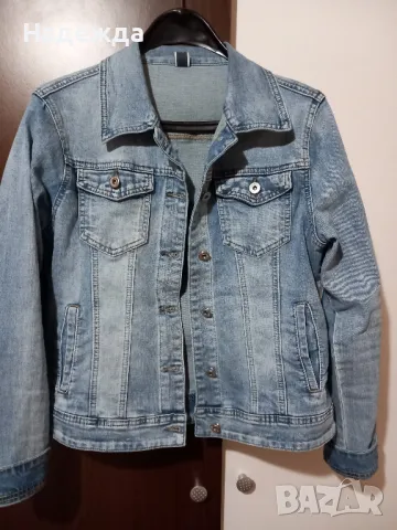 Дамско дънково яке, снимка 2 - Якета - 50319509