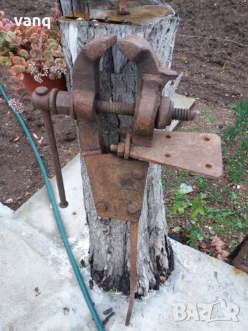 Старинно възрожденско ковашко менгеме стяга, снимка 1