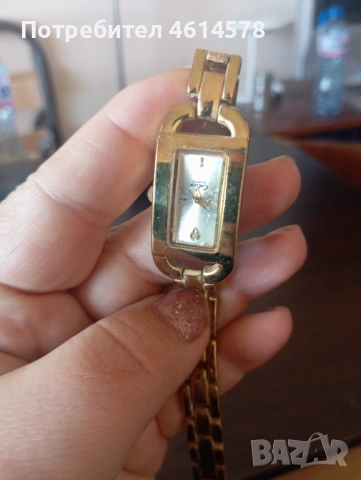 Продавам дамски часовник