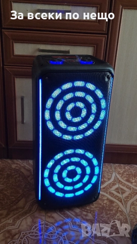  Караоке колона чисто нова със два микрофона