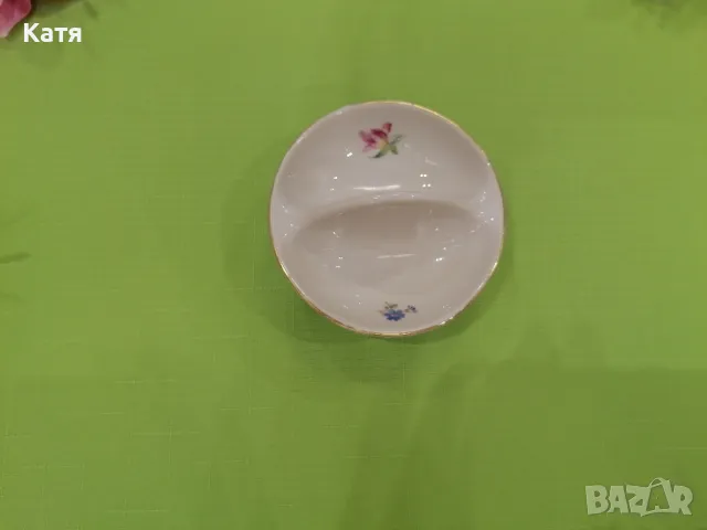 Стара порцеланова солница