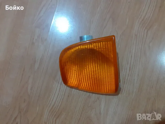 Мигач Audi 100 C3