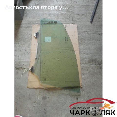 Стъкло предно ляво Тойота аурис 2010г, снимка 1