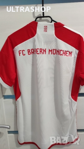 ✅НОВА Оригинална футболна фланелка на Байерн Мюнхен ✔️Оригинална Налични размери: L , снимка 6 - Футбол - 52519844