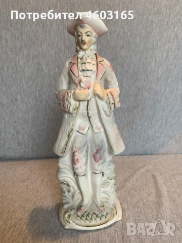 стара порцеланова фигура 