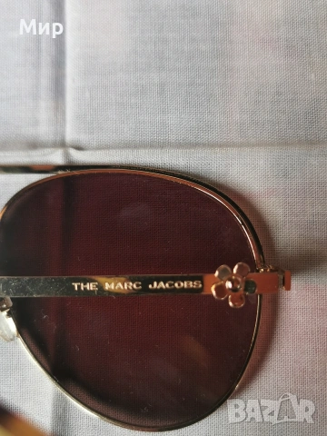 Слънчеви очила Marc Jacobs , снимка 8 - Слънчеви и диоптрични очила - 54158433