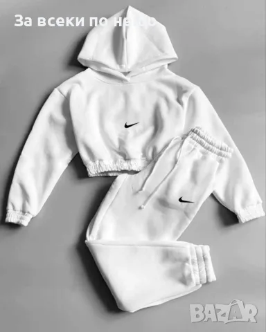 Nike Дамски Ватиран Спортен Комплект Късо Горнище И Долнище🔝Дамски Спортен Екип Код VAL-51, снимка 8 - Спортни екипи - 56105361