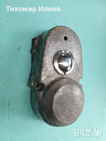 Десни капаци за двигател на Минск 125