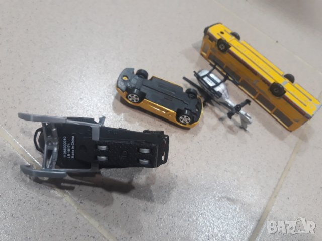 Железни колички - автобус - хеликоптер - моторна шейна сноуджет , снимка 5 - Колекции - 31292976