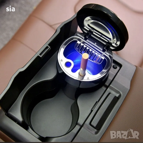 Пепелник за автомобил с диод/ синя светлина, снимка 3 - Аксесоари и консумативи - 52233676