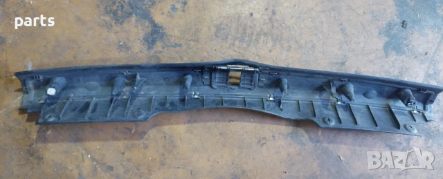 Метална Лайсна Багажник Ауди А4 Б6 - 8E9864483C, снимка 5 - Части - 51281065