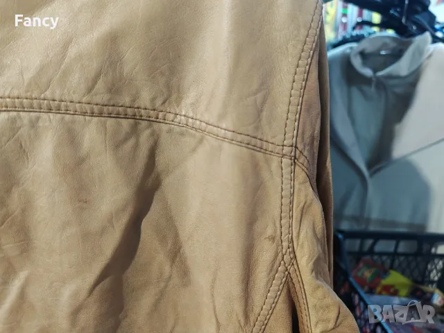 Оригинално кожено яке Hugo Boss/XL, снимка 9 - Якета - 48068640