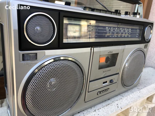 SANYO M-9940K-SILVER-Оригинален японски радиокасетофон., снимка 3 - Радиокасетофони, транзистори - 55929273