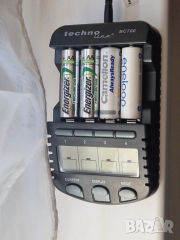 Зарядно устройство TechnoLine BC-700 Ni-MH AA AAA и батерии Eneloop