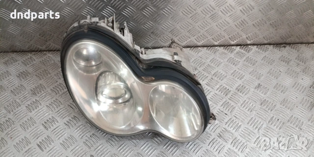 Десен фар Mercedes C270 CDI W203 2002г.(забележки)	