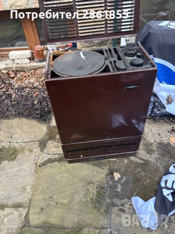 Нафтова печка напълно работеща