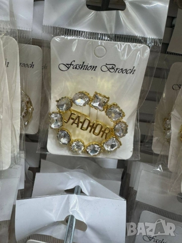 висококачествени брошки от медицинска стомана Gucci jadore , снимка 12 - Други - 52093093