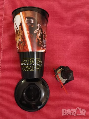 Чаша за пътуване STAR WARS с капак и колекционерска фигурка. , снимка 3 - Колекции - 42921754