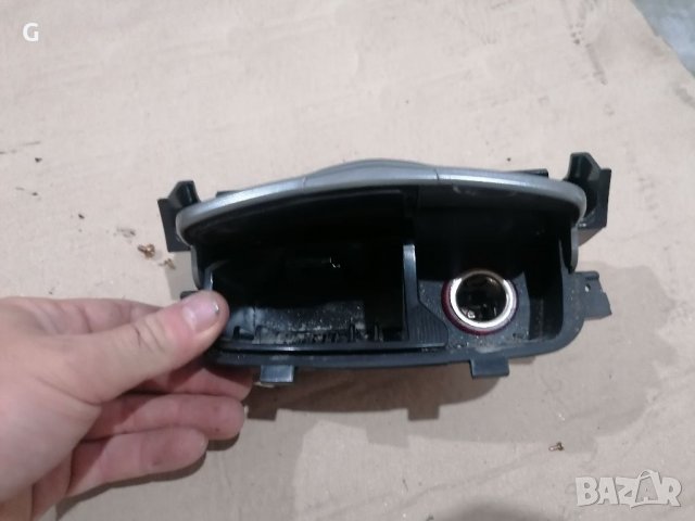 Пепелник Мазда 6 , снимка 4 - Части - 37063607