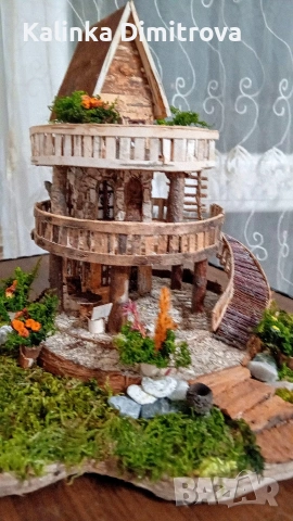 Къща с цветя на три нива-ръчна изработка.