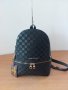 Черно каре/раница Louis Vuitton/SG-A46, снимка 1 - Раници - 42880529
