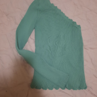 Дамска блузка, снимка 1 - Блузи с дълъг ръкав и пуловери - 44784194
