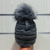 Нова дамска плетена шапка сив меланж с помпон/пух, снимка 10 - Шапки - 30963330
