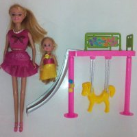 Комплект кукли с пързалка и конче-люлка, снимка 2 - Кукли - 29645803