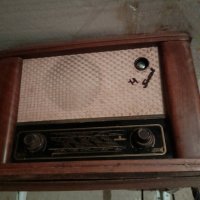 Старо радио-Хр.Ботев, снимка 1 - Антикварни и старинни предмети - 31097530
