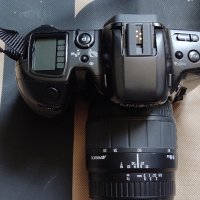 Minolta Dynax 500si ,Sigma обективи, снимка 1 - Фотоапарати - 37570950