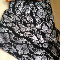 Стилен панталон тип клин, изработен от  плътно памучно черно трико, снимка 3 - Панталони - 30623009