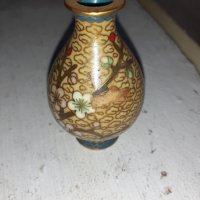 Стара симпатична малка вазичка Клоазоне, снимка 1 - Антикварни и старинни предмети - 34348345