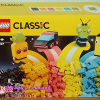 Продавам лего LEGO Classic 11027 - Творческо неоново забавление, снимка 1 - Образователни игри - 40018706