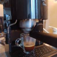 Кафе машина Бриел, работи перфектно и прави страхотно кафе с каймак , снимка 1 - Кафемашини - 36504493