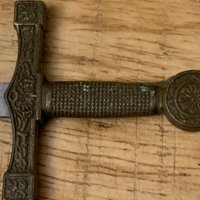 Стар метален малък меч,нож за писма, снимка 2 - Антикварни и старинни предмети - 36812031