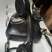 стар бакелитен телефон, снимка 4 - Антикварни и старинни предмети - 44755919